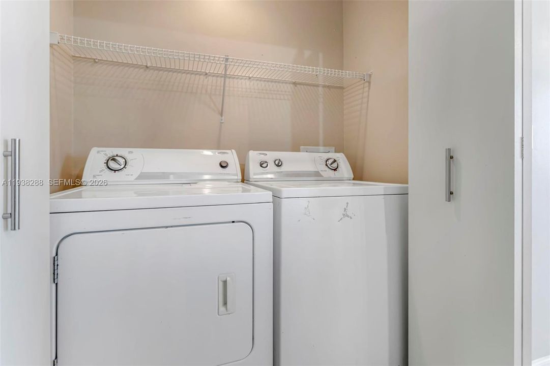 En Venta: $465,000 (1 camas, 1 baños, 875 Pies cuadrados)