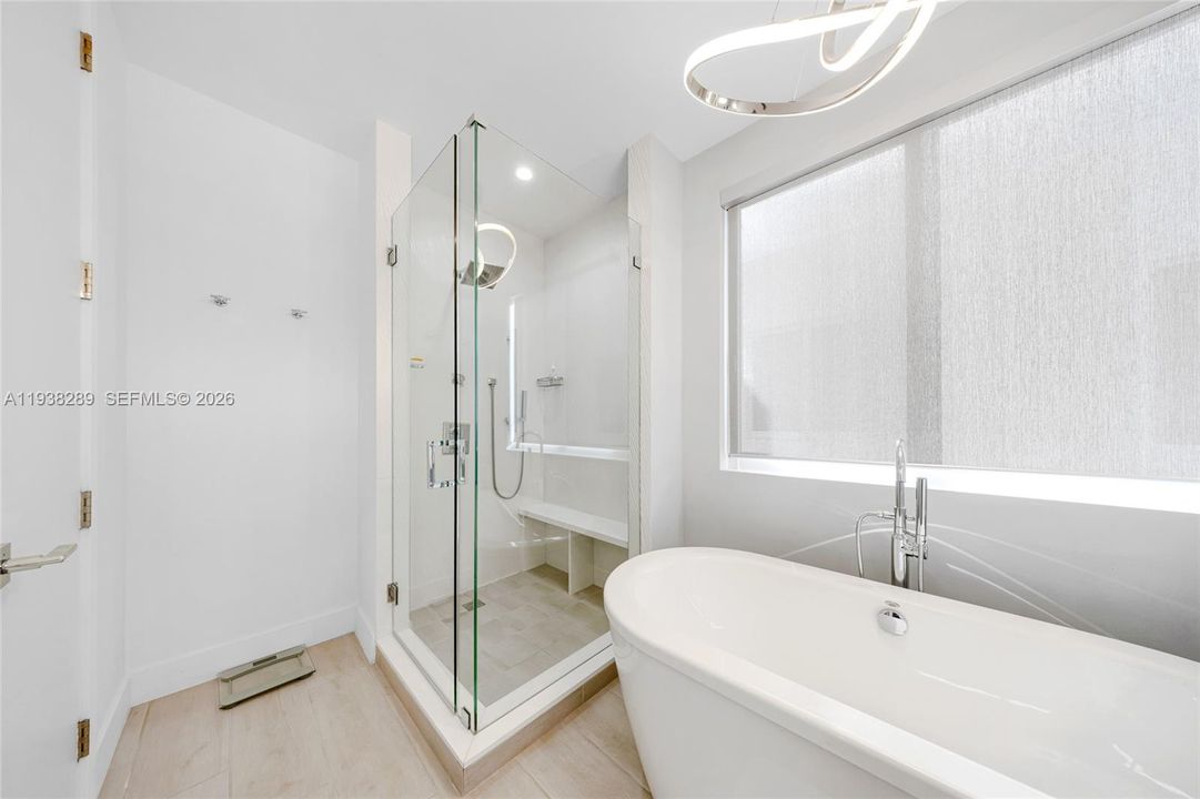 В аренду: $9,500 (3 спален, 3 ванн, 2548 Квадратных фут)