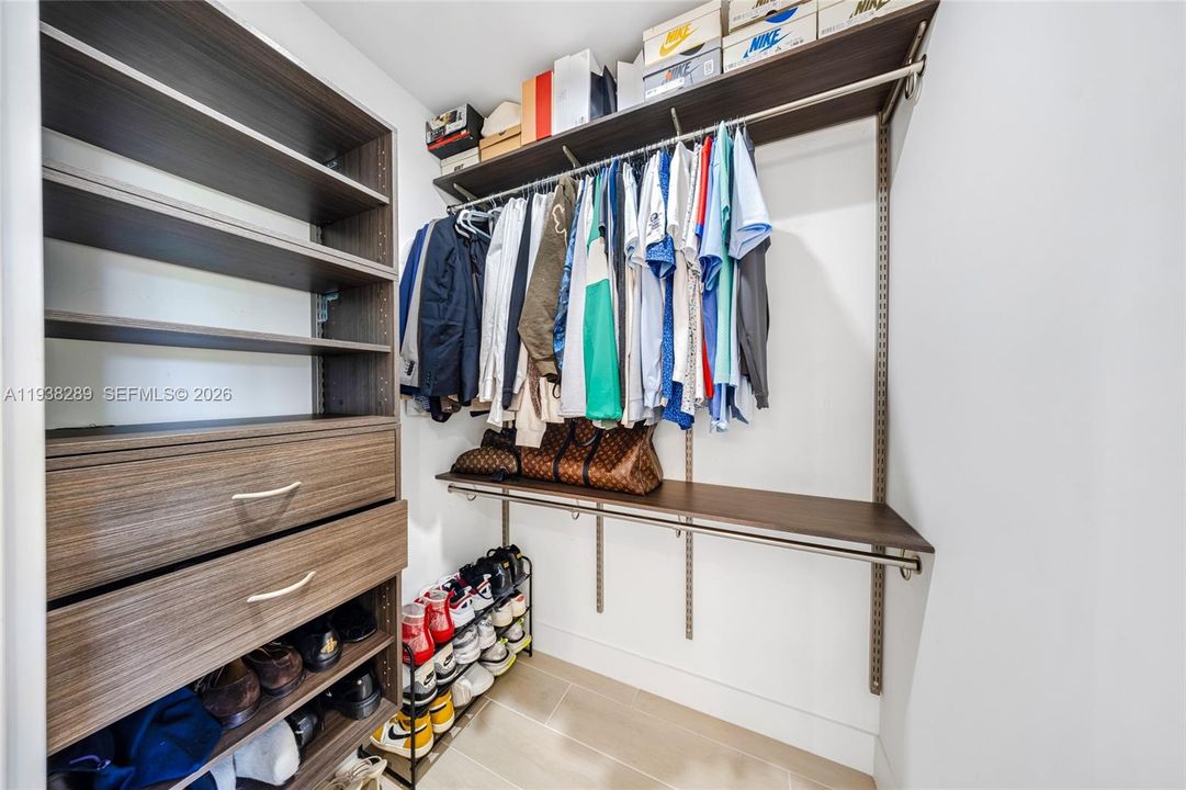 В аренду: $9,500 (3 спален, 3 ванн, 2548 Квадратных фут)