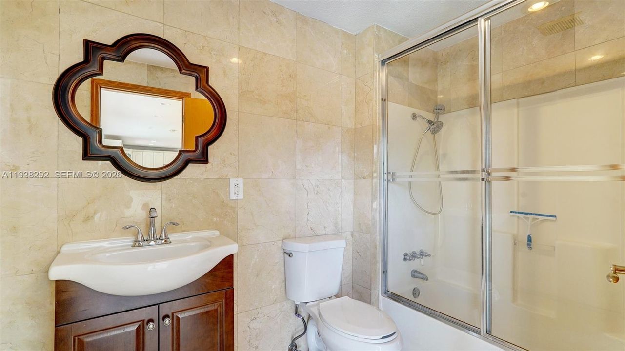 В аренду: $4,095 (3 спален, 3 ванн, 2192 Квадратных фут)