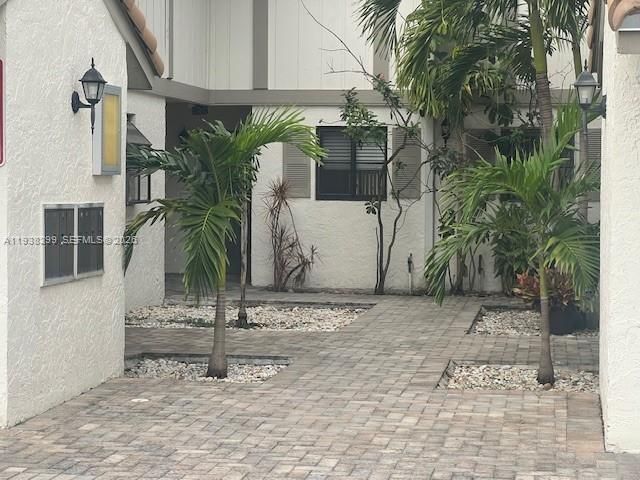 For Rent: $2,600 (3 beds, 2 baths, 1325 Square Feet)