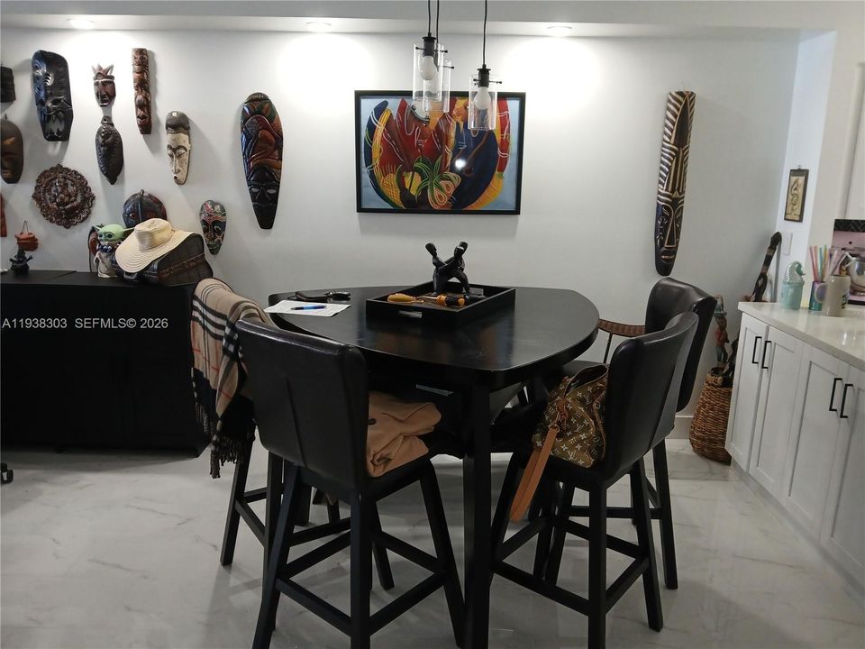 En Renta: $2,400 (2 camas, 1 baños, 1023 Pies cuadrados)