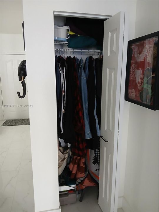 En Renta: $2,400 (2 camas, 1 baños, 1023 Pies cuadrados)