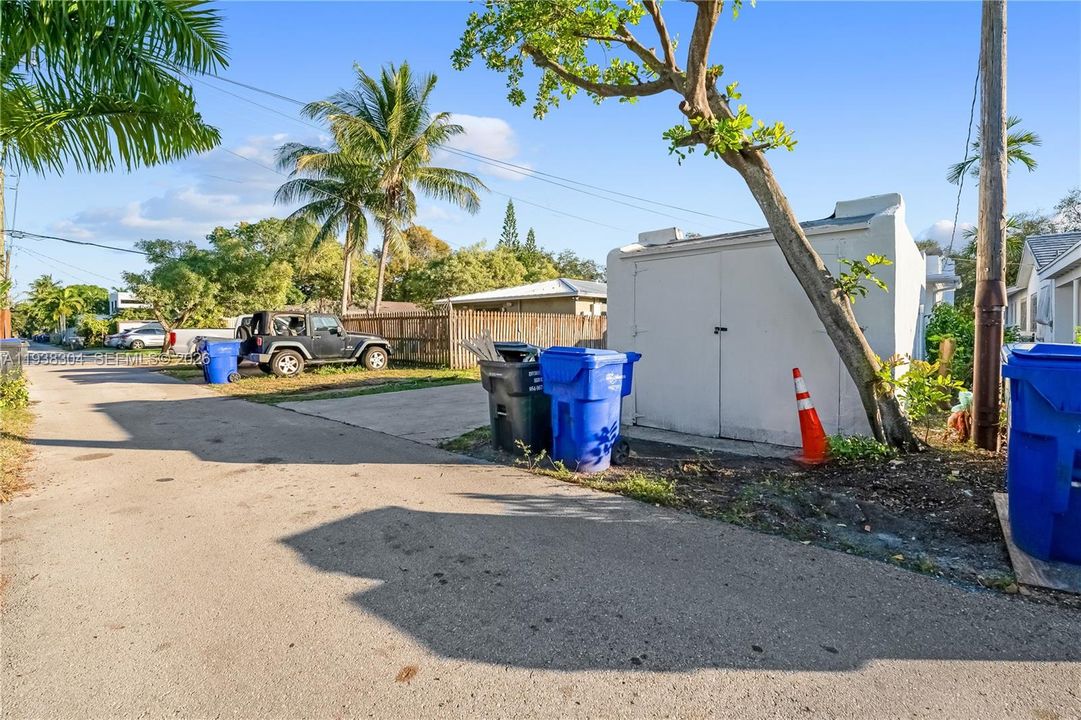 出租: $3,800 (3 贝兹, 2 浴室, 1435 平方英尺)