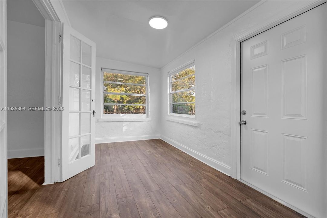 出租: $3,800 (3 贝兹, 2 浴室, 1435 平方英尺)