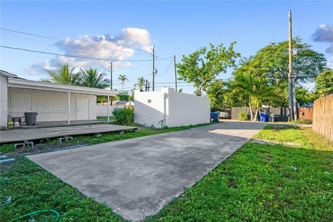 出租: $3,800 (3 贝兹, 2 浴室, 1435 平方英尺)