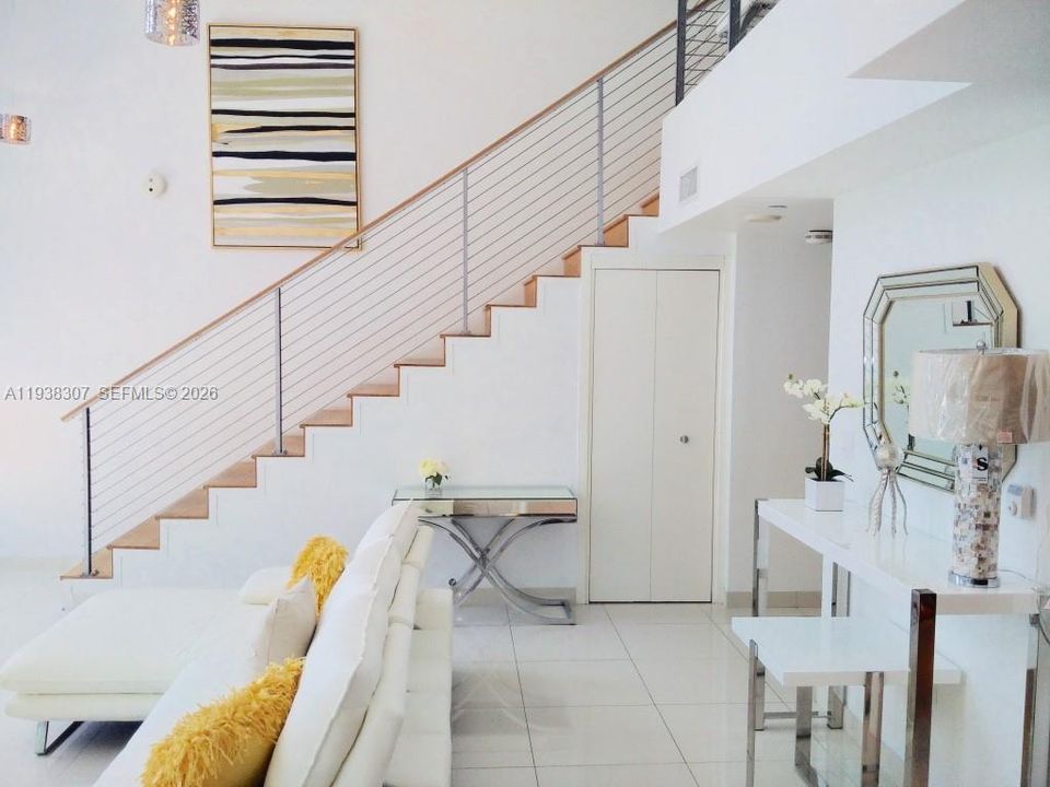 En Venta: $1,350,000 (2 camas, 2 baños, 1607 Pies cuadrados)