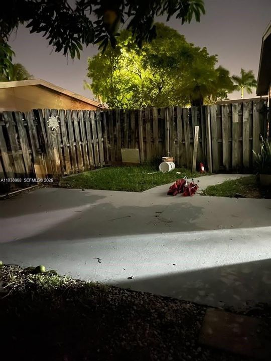 待售: $399,000 (3 贝兹, 1 浴室, 1403 平方英尺)