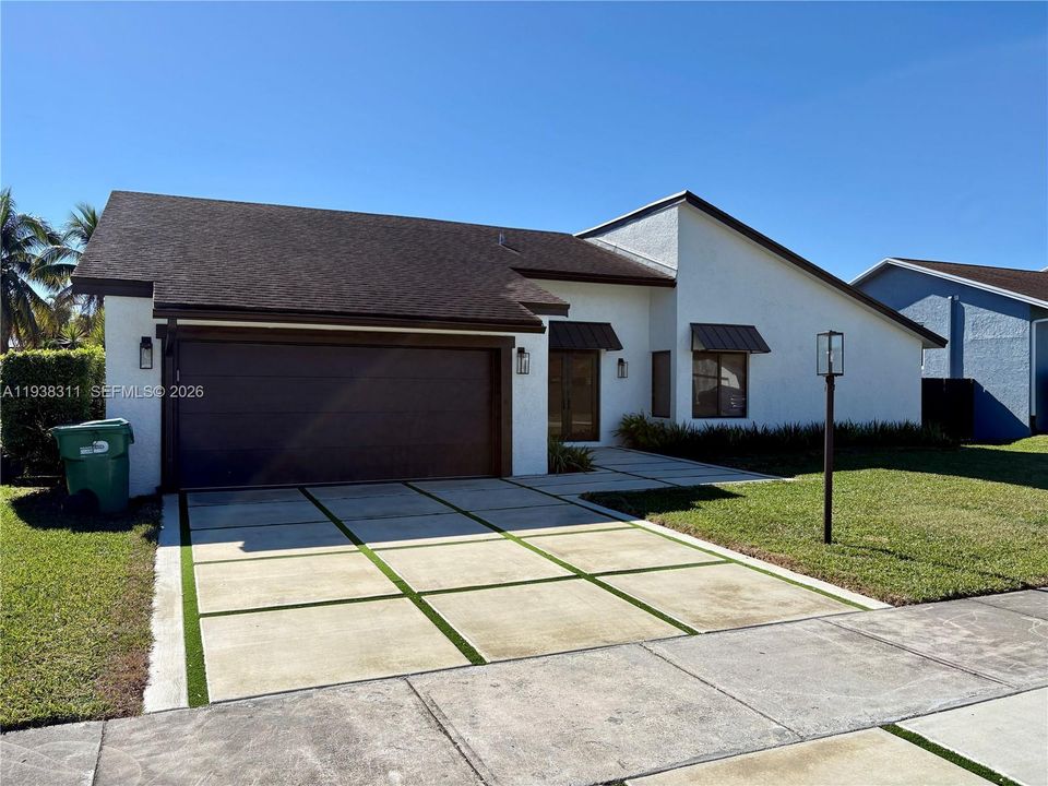 В аренду: $4,300 (4 спален, 2 ванн, 2051 Квадратных фут)