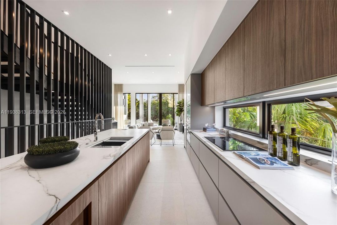 En Renta: $11,500 (3 camas, 3 baños, 2841 Pies cuadrados)