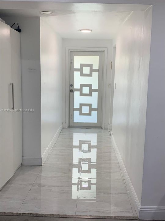 待售: $625,000 (4 贝兹, 2 浴室, 1976 平方英尺)