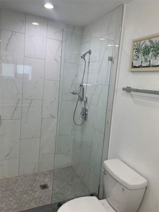 待售: $625,000 (4 贝兹, 2 浴室, 1976 平方英尺)