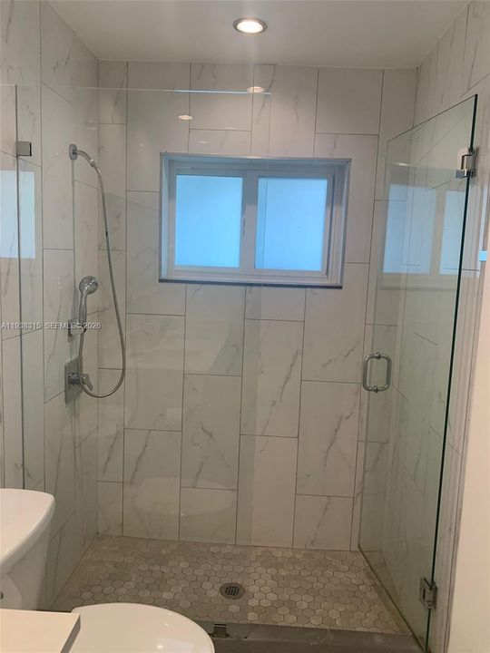 待售: $625,000 (4 贝兹, 2 浴室, 1976 平方英尺)