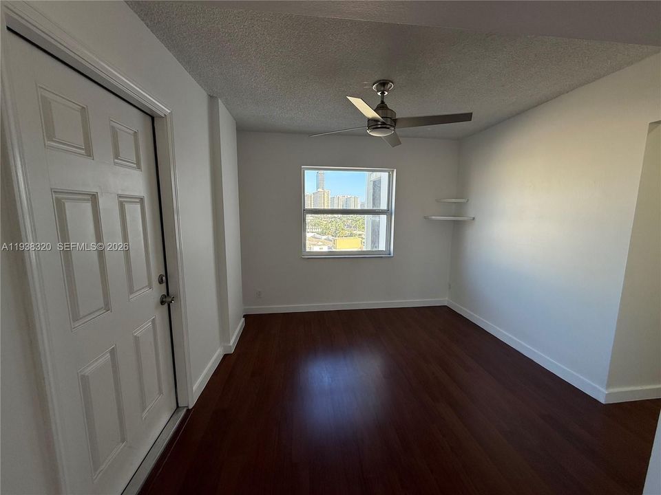 For Rent: $2,390 (2 beds, 2 baths, 1500 Square Feet)