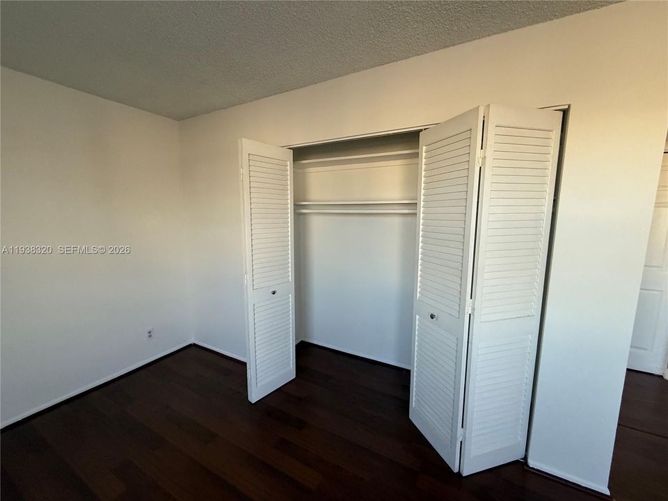 For Rent: $2,390 (2 beds, 2 baths, 1500 Square Feet)