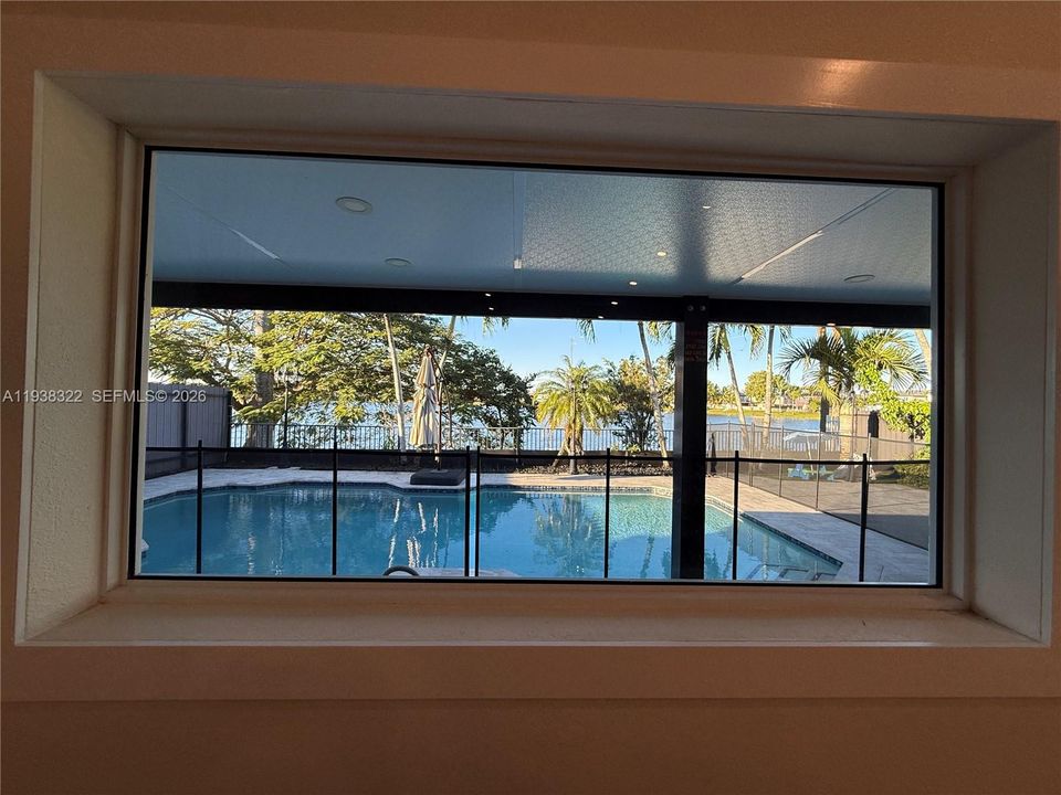 En Venta: $749,000 (3 camas, 2 baños, 1654 Pies cuadrados)