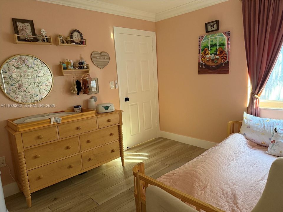 En Venta: $749,000 (3 camas, 2 baños, 1654 Pies cuadrados)