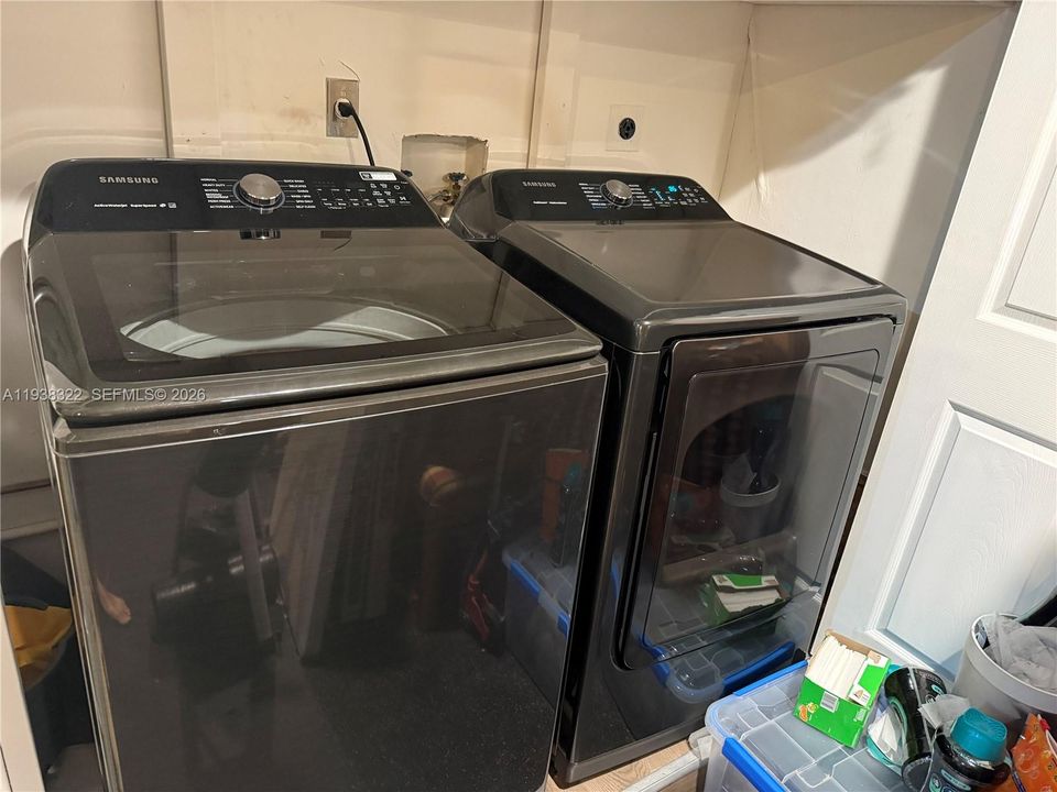 En Venta: $749,000 (3 camas, 2 baños, 1654 Pies cuadrados)