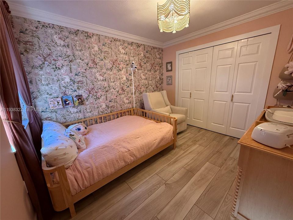 En Venta: $749,000 (3 camas, 2 baños, 1654 Pies cuadrados)