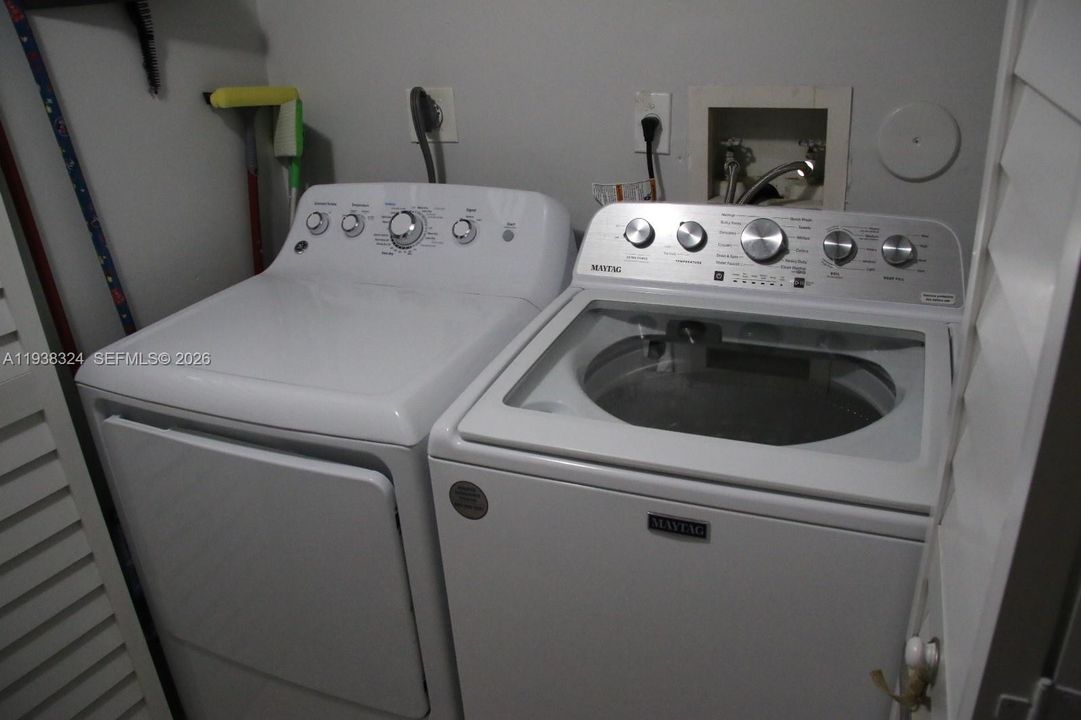 出租: $2,750 (2 贝兹, 2 浴室, 1420 平方英尺)