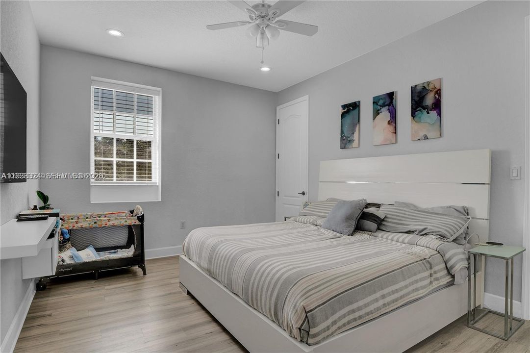 出租: $2,750 (2 贝兹, 2 浴室, 1420 平方英尺)