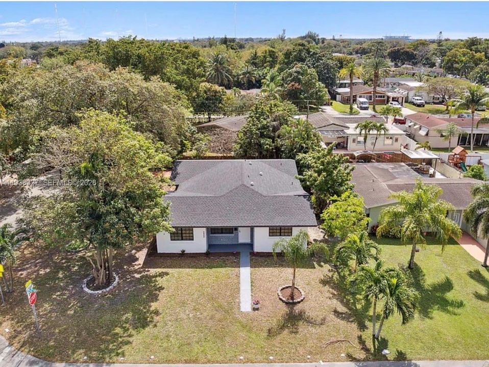 На продажу: $605,000 (3 спален, 2 ванн, 1660 Квадратных фут)