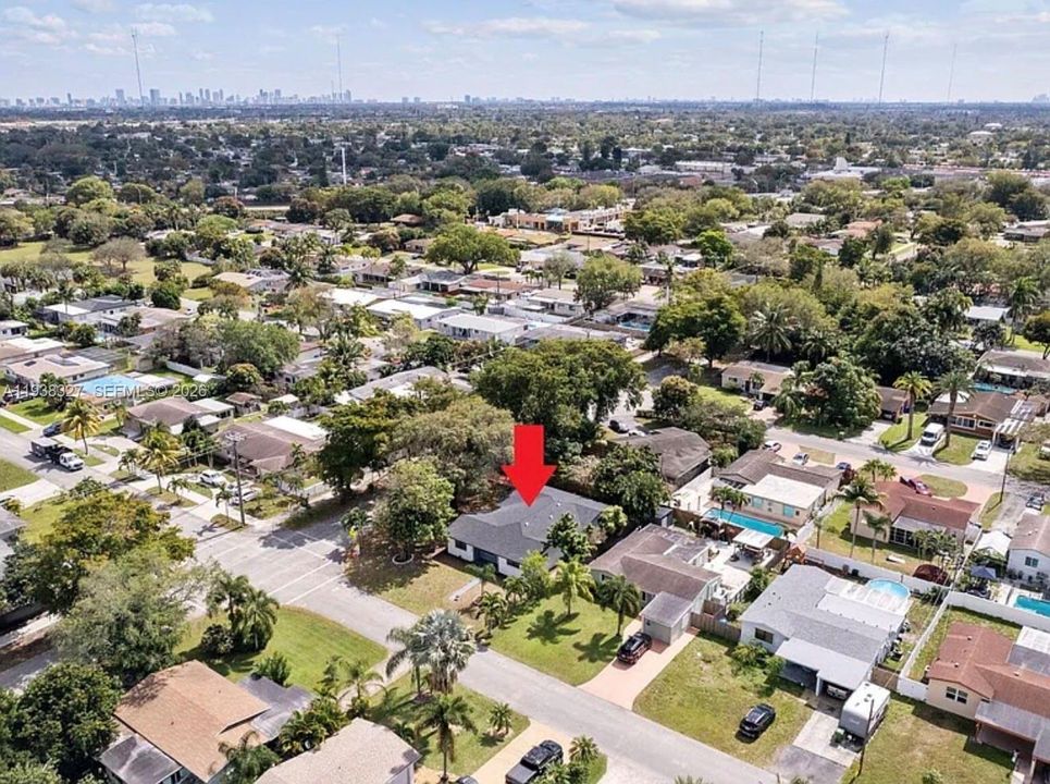 На продажу: $605,000 (3 спален, 2 ванн, 1660 Квадратных фут)