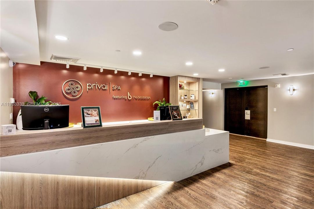 For Sale: $1,090,000 (2 beds, 2 baths, 1430 Square Feet)