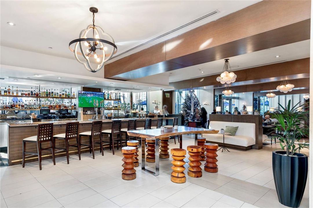 For Sale: $1,090,000 (2 beds, 2 baths, 1430 Square Feet)