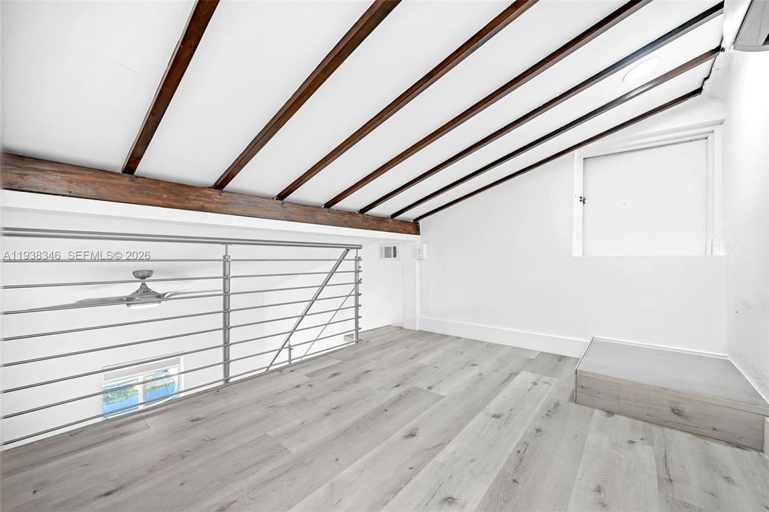 En Venta: $829,999 (3 camas, 2 baños, 1418 Pies cuadrados)