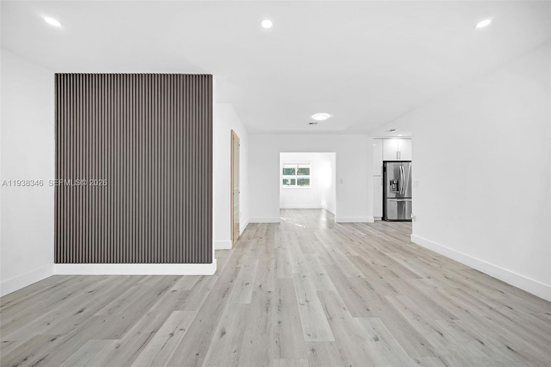 En Venta: $829,999 (3 camas, 2 baños, 1418 Pies cuadrados)