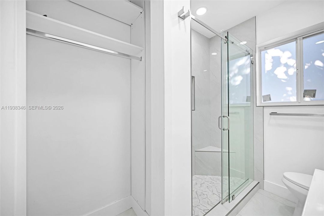 En Venta: $829,999 (3 camas, 2 baños, 1418 Pies cuadrados)