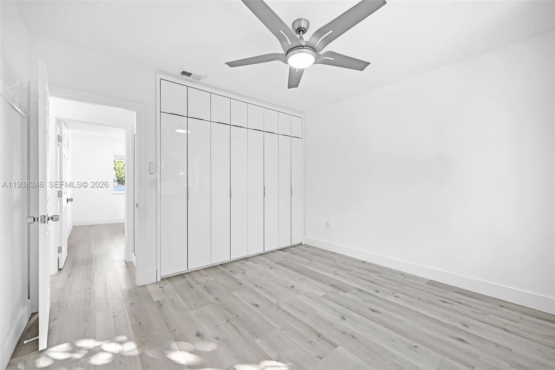 En Venta: $829,999 (3 camas, 2 baños, 1418 Pies cuadrados)