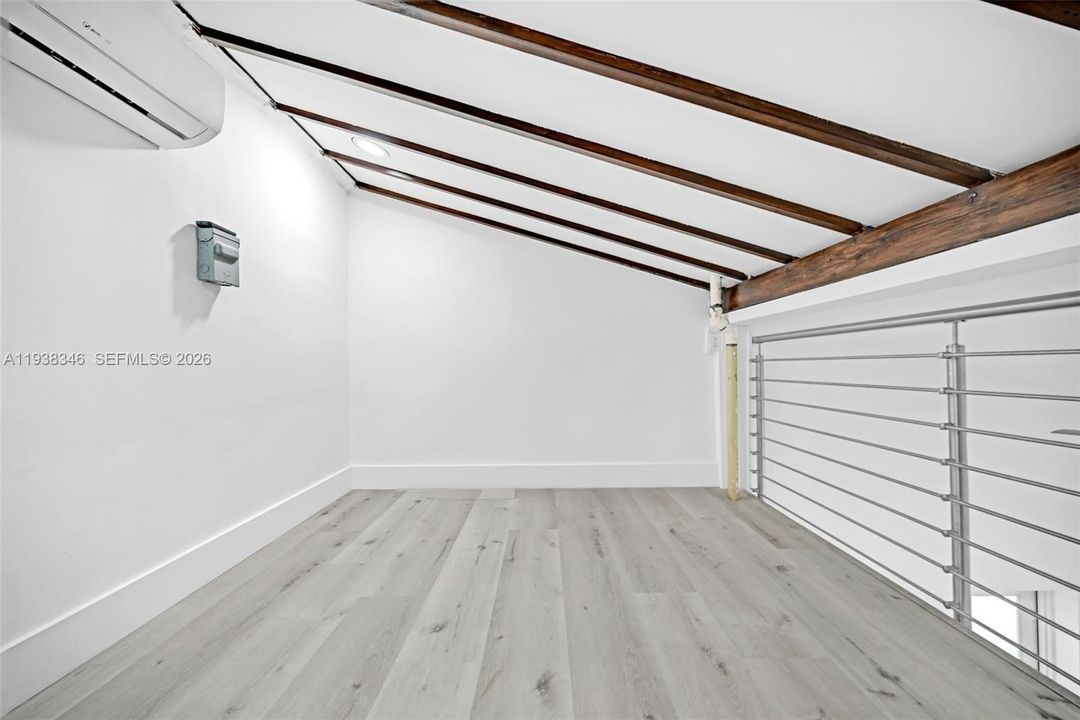 En Venta: $829,999 (3 camas, 2 baños, 1418 Pies cuadrados)