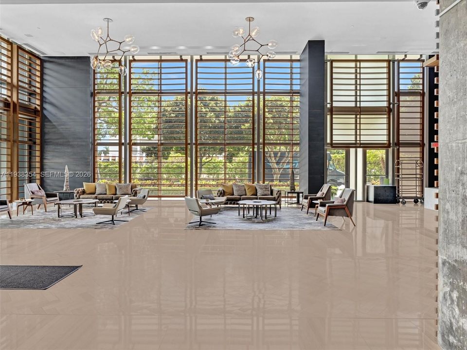 For Rent: $4,000 (1 beds, 1 baths, 736 Square Feet)