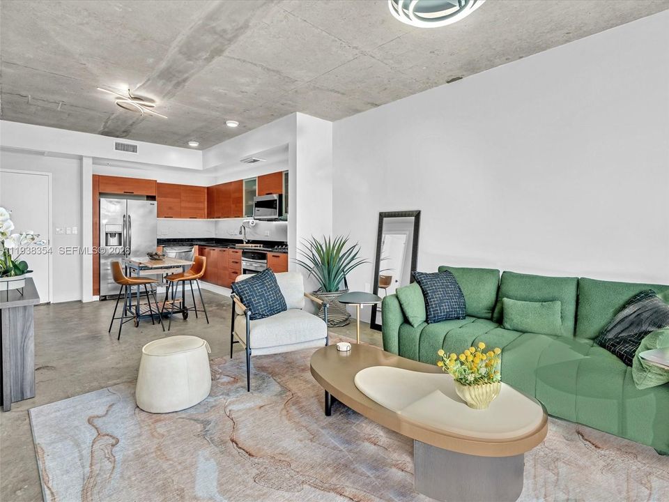 For Rent: $4,000 (1 beds, 1 baths, 736 Square Feet)