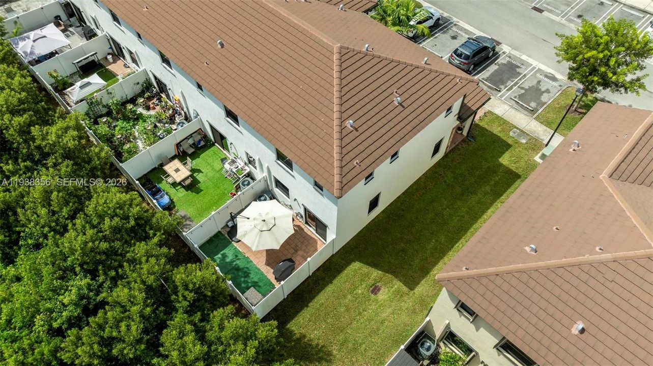 For Sale: $474,900 (3 beds, 3 baths, 1332 Square Feet)