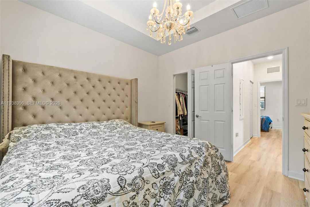 For Sale: $474,900 (3 beds, 3 baths, 1332 Square Feet)