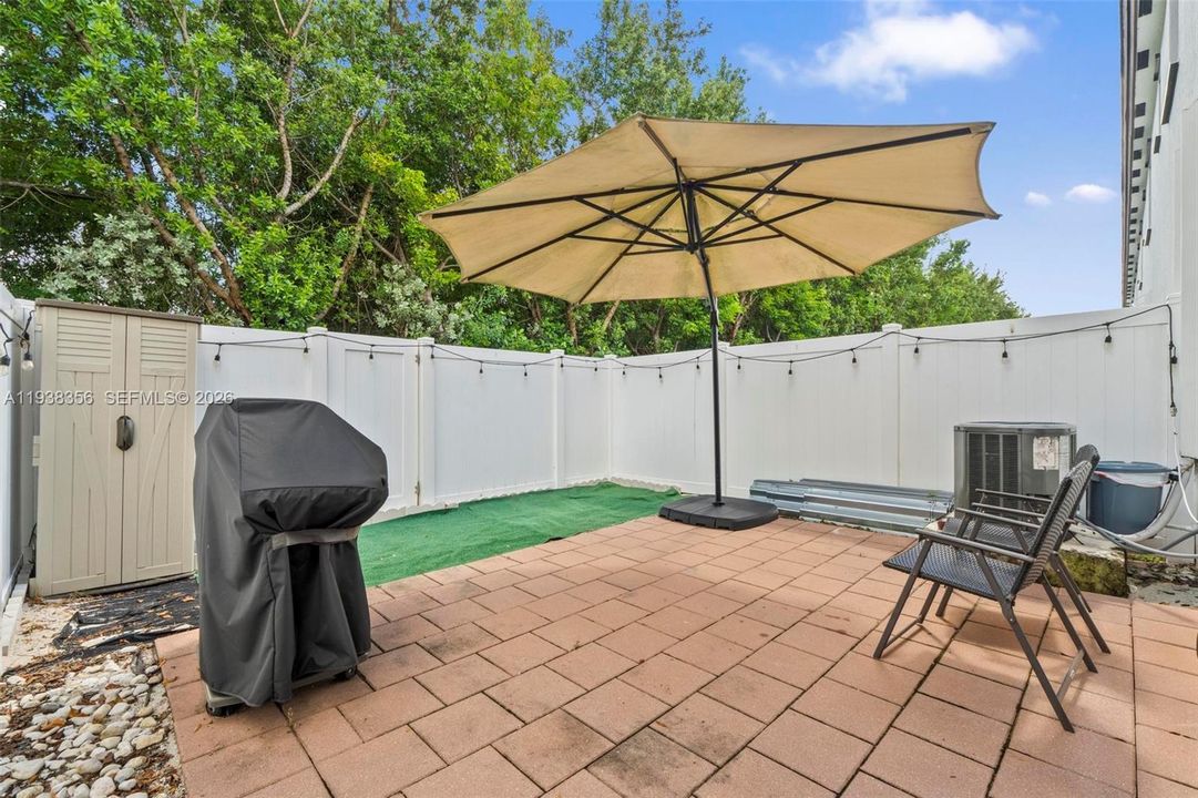 For Sale: $474,900 (3 beds, 3 baths, 1332 Square Feet)