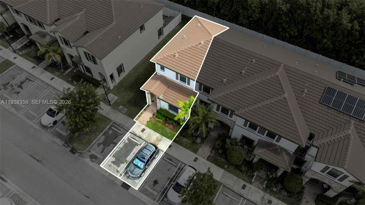 For Sale: $474,900 (3 beds, 3 baths, 1332 Square Feet)