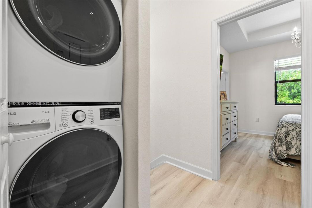 For Sale: $474,900 (3 beds, 3 baths, 1332 Square Feet)