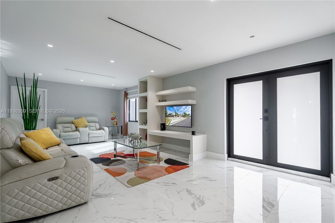 For Sale: $1,175,000 (4 beds, 4 baths, 3295 Square Feet)