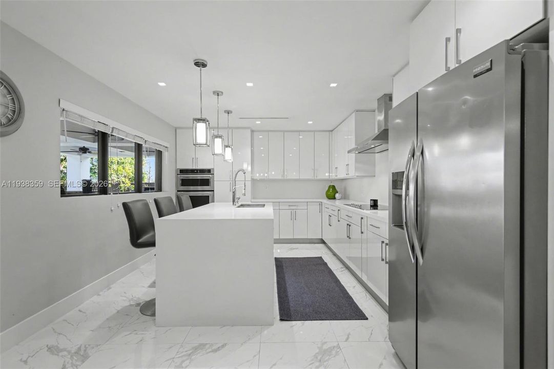 For Sale: $1,175,000 (4 beds, 4 baths, 3295 Square Feet)