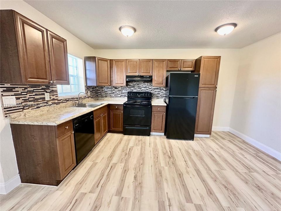 For Rent: $1,650 (1 beds, 1 baths, 0 Square Feet)