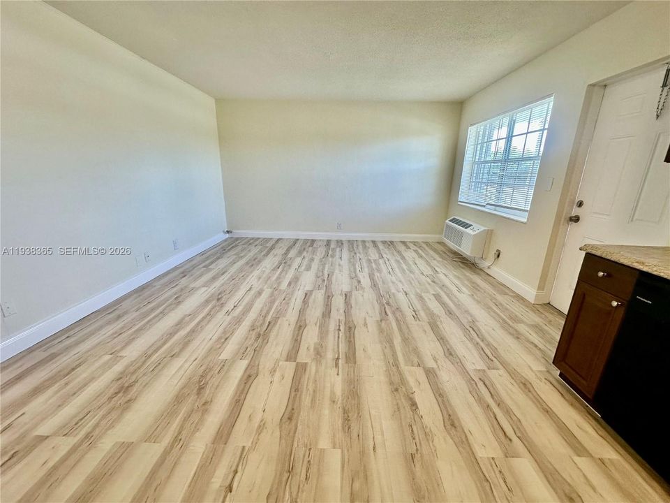 For Rent: $1,650 (1 beds, 1 baths, 0 Square Feet)