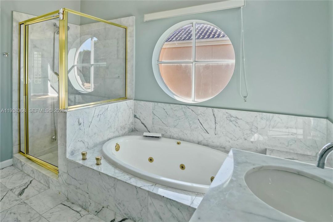 For Sale: $1,790,000 (3 beds, 3 baths, 2380 Square Feet)