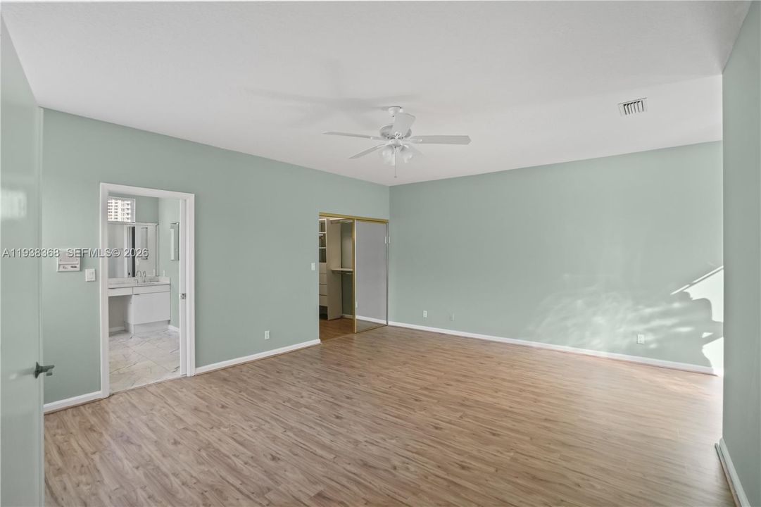 En Venta: $1,790,000 (3 camas, 3 baños, 2380 Pies cuadrados)