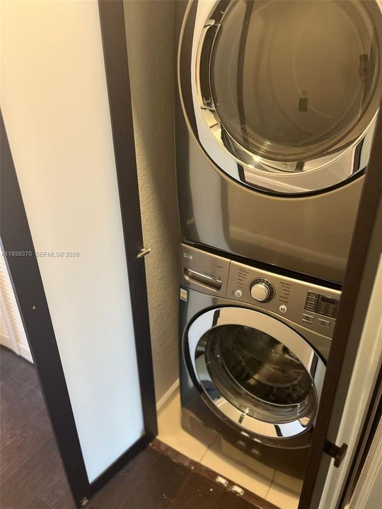 出租: $2,700 (3 贝兹, 2 浴室, 1420 平方英尺)