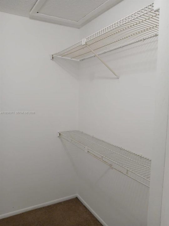 出租: $1,600 (1 贝兹, 1 浴室, 620 平方英尺)