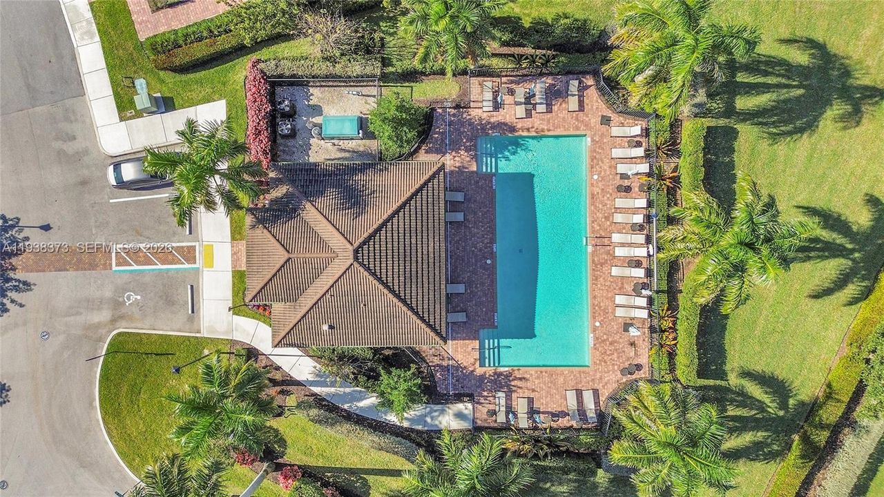 For Sale: $538,000 (2 beds, 2 baths, 1554 Square Feet)